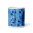 Bild in Galerie-Betrachter laden, Blue golf mug with abstract grid pattern and golfer silhouette artwork