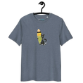 Загрузить изображение в просмотрщик галереи, 1eyeCat - The surfer - Unisex organic cotton t-shirt