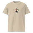 Cargar la imagen en la vista de la galería, Unisex organic cotton t-shirt in desert dust with black cat poker graphic and desert motifs