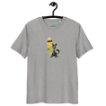 Загрузить изображение в просмотрщик галереи, 1eyeCat - The surfer - Unisex organic cotton t-shirt