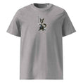 Загрузить изображение в просмотрщик галереи, 1eyeCat - Golfer - Unisex organic cotton t-shirt