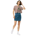 Загрузить изображение в просмотрщик галереи, 1eyeCat - The Skater - Women’s crop top